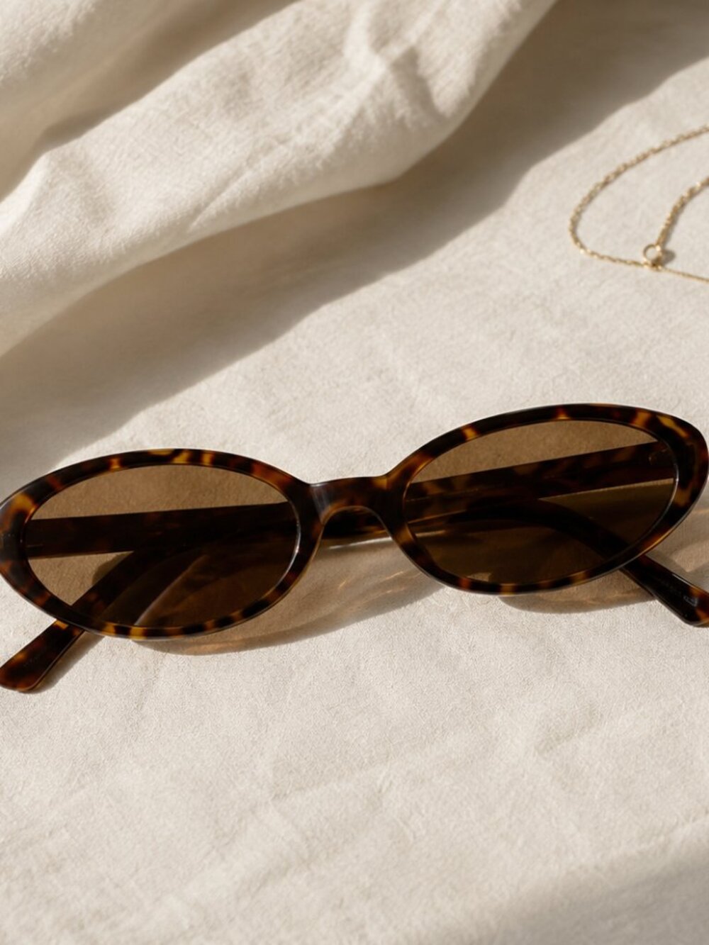 90s Slim Oval Acetate Sunglasses Brown Tortoise Frames Bp.